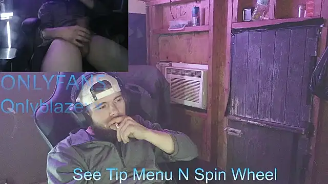 Snapshot of OnlyBlazexx chatting on February 3, 2026, 6:33 am OnlyBlazexx online show from February 3, 2026, 6:33 am