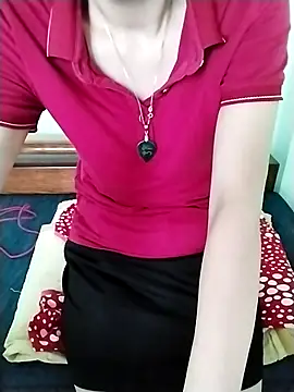 Snapshot of Luxcute286 chatting on July 14, 2026, 2:00 am Luxcute286 online show from July 14, 2026, 2:00 am