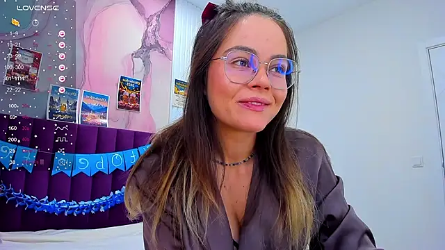 Snapshot of Kelly_Cuutie chatting on October 4, 2025, 12:56 am Kelly Cuutie online show from October 4, 2025, 12:56 am