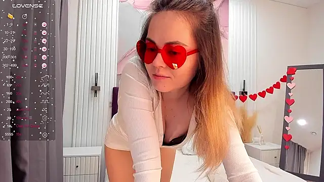 Kelly Cuutie online show from February 13, 2025, 1:08 am