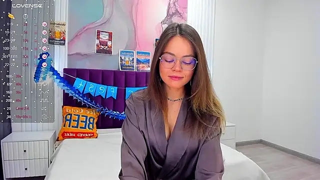 Snapshot of Kelly_Cuutie chatting on October 3, 2025, 12:58 am Kelly Cuutie online show from October 3, 2025, 12:58 am