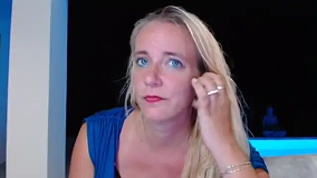 Snapshot of Wendysexyx chatting on October 25, 2025, 12:10 am Wendysexyx online show from October 25, 2025, 12:10 am