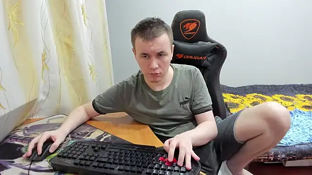 Snapshot of iliaskrislove chatting on October 21, 2025, 9:47 pm iliaskrislove online show from October 21, 2025, 9:47 pm