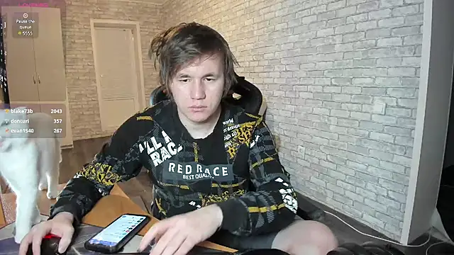 iliaskrislove online show from March 7, 2025, 2:56 pm