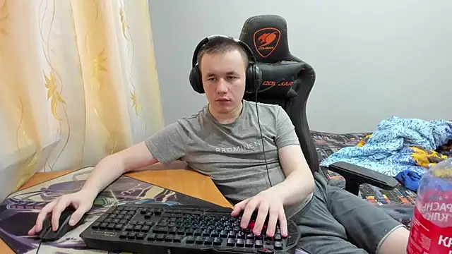 Snapshot of iliaskrislove chatting on October 18, 2025, 4:47 am iliaskrislove online show from October 18, 2025, 4:47 am