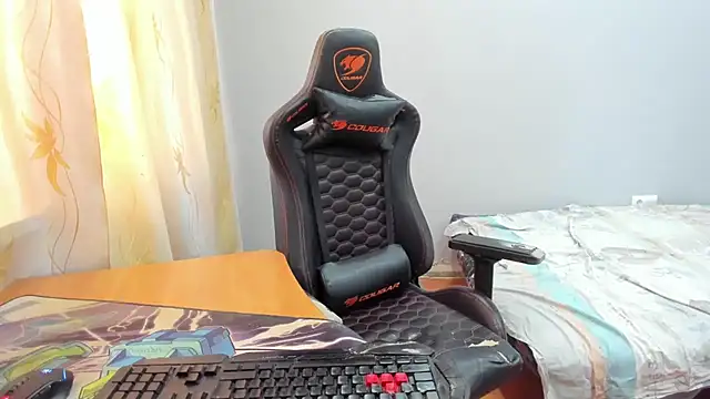 iliaskrislove online show from March 31, 2026, 1:24 pm