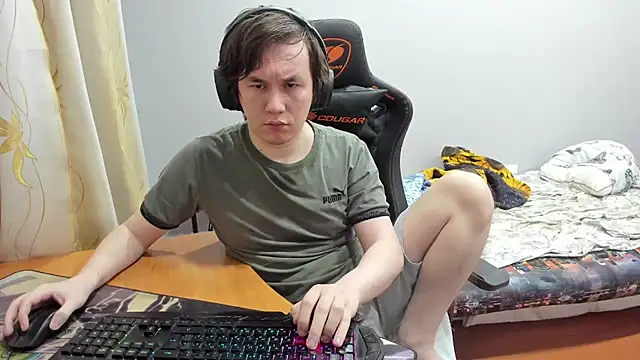 iliaskrislove online show from September 10, 2025, 11:26 pm