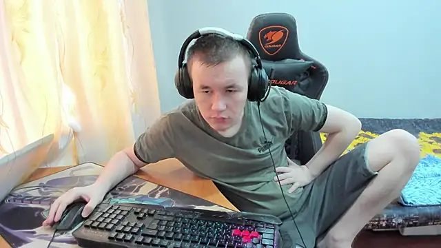 Snapshot of iliaskrislove chatting on October 21, 2025, 9:41 am iliaskrislove online show from October 21, 2025, 9:41 am