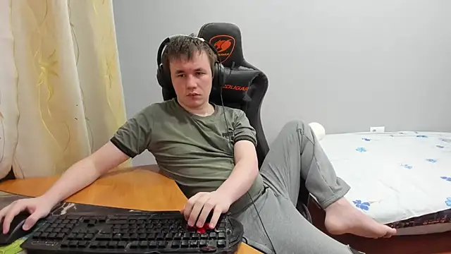 iliaskrislove online show from January 7, 2026, 4:28 am