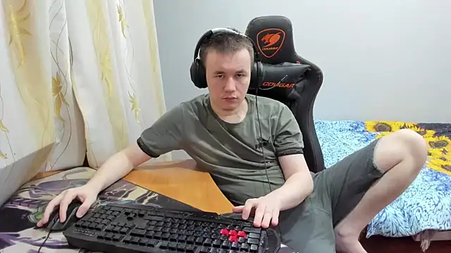 Snapshot of iliaskrislove chatting on October 24, 2025, 4:06 pm iliaskrislove online show from October 24, 2025, 4:06 pm