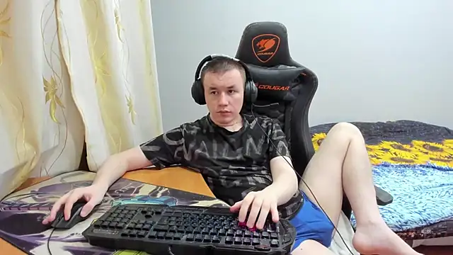 Snapshot of iliaskrislove chatting on October 14, 2025, 1:50 am iliaskrislove online show from October 14, 2025, 1:50 am