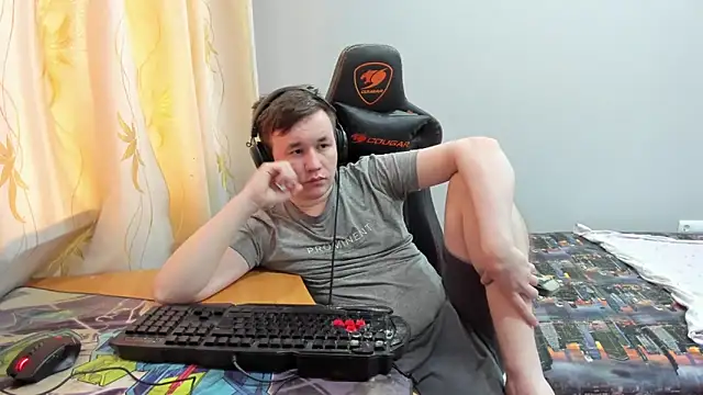 iliaskrislove online show from May 15, 2026, 11:36 pm