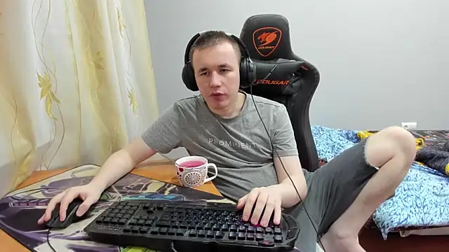 Snapshot of iliaskrislove chatting on October 15, 2025, 4:04 pm iliaskrislove online show from October 15, 2025, 4:04 pm