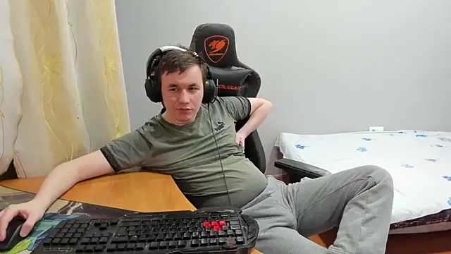 iliaskrislove online show from January 5, 2026, 5:27 pm