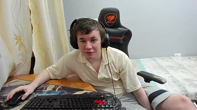 iliaskrislove online show from February 17, 2026, 3:53 pm