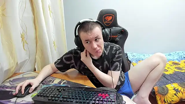 Snapshot of iliaskrislove chatting on October 10, 2025, 12:44 am iliaskrislove online show from October 10, 2025, 12:44 am