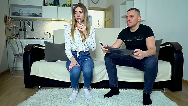 Snapshot of littlesweettifany chatting on January 23, 2025, 11:58 am littlesweettifany online show from January 23, 2025, 11:58 am