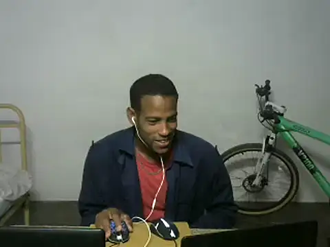 Snapshot of michel_sc chatting on February 16, 2026, 11:09 am michel sc online show from February 16, 2026, 11:09 am