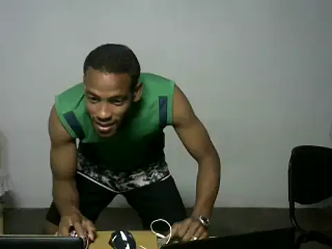 Snapshot of michel_sc chatting on February 12, 2026, 12:05 pm michel sc online show from February 12, 2026, 12:05 pm