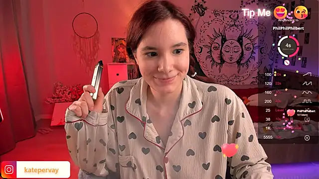 Snapshot of callmekatesmith chatting on February 28, 2025, 11:01 pm callmekatesmith online show from February 28, 2025, 11:01 pm