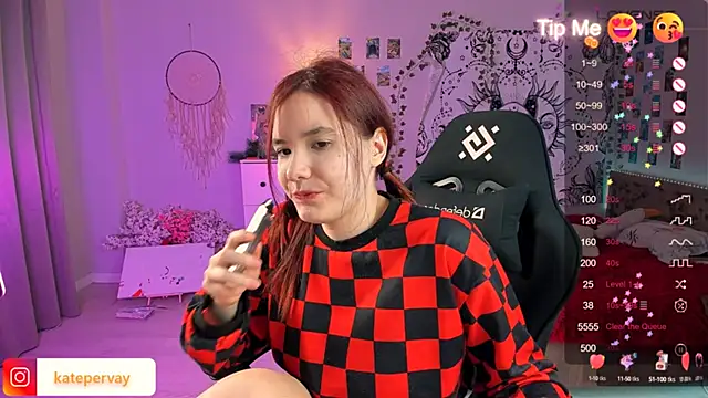 Snapshot of callmekatesmith chatting on February 24, 2025, 4:36 pm callmekatesmith online show from February 24, 2025, 4:36 pm