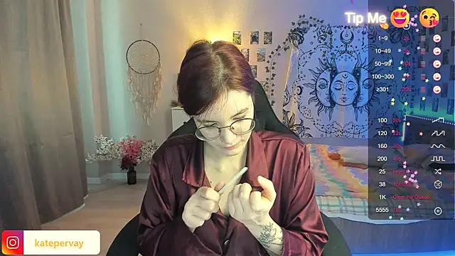 Snapshot of callmekatesmith chatting on February 14, 2025, 10:17 am callmekatesmith online show from February 14, 2025, 10:17 am