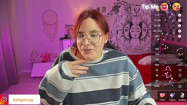 Snapshot of callmekatesmith chatting on February 22, 2025, 9:04 pm callmekatesmith online show from February 22, 2025, 9:04 pm