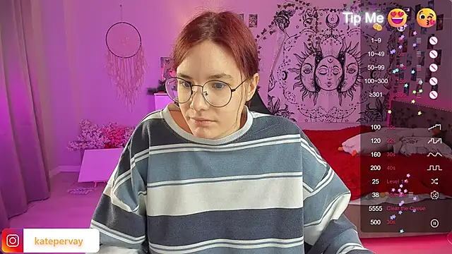 Snapshot of callmekatesmith chatting on February 22, 2025, 5:57 pm callmekatesmith online show from February 22, 2025, 5:57 pm