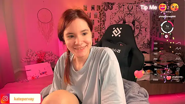 Snapshot of callmekatesmith chatting on March 6, 2025, 11:31 pm callmekatesmith online show from March 6, 2025, 11:31 pm