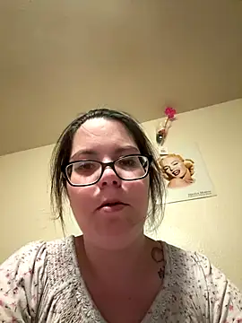 FreakNastyLacie online show from December 18, 2025, 4:06 am