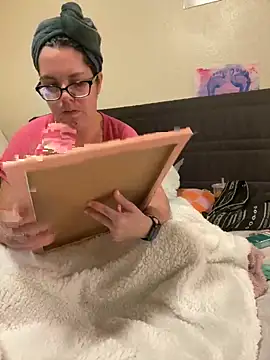 Snapshot of FreakNastyLacie chatting on September 29, 2025, 1:34 am FreakNastyLacie online show from September 29, 2025, 1:34 am