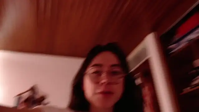 emily pearl  online show from November 4, 2025, 8:45 pm