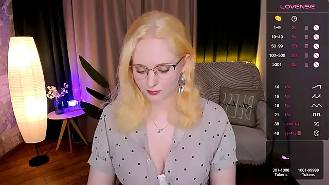 Aemilia  online show from January 21, 2025, 11:24 am