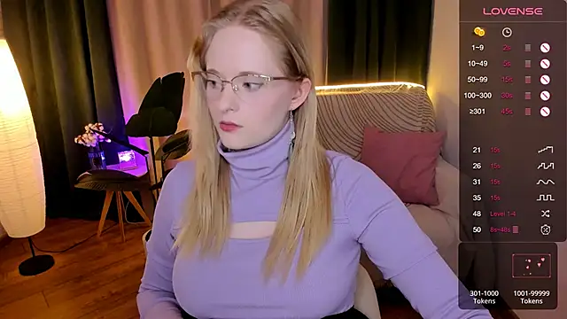 Aemilia  online show from September 19, 2025, 8:29 am