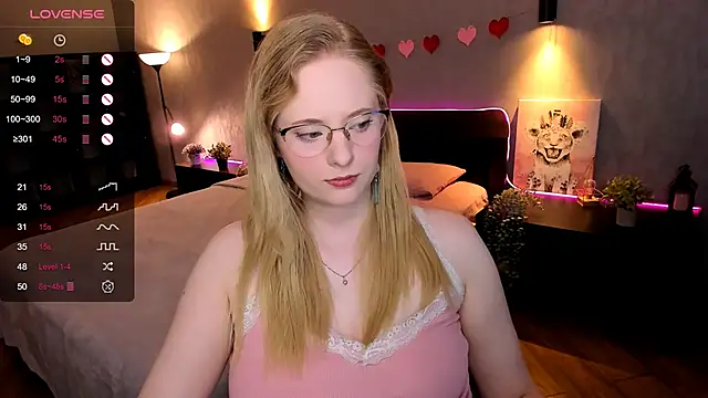 Aemilia  online show from September 21, 2025, 6:18 am