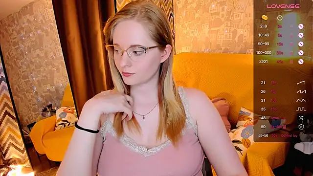 Aemilia  online show from June 4, 2026, 8:52 am