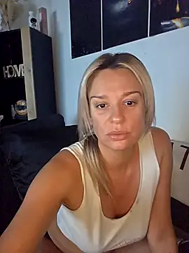 Snapshot of SpicyVicky chatting on October 2, 2025, 5:22 am SpicyVicky online show from October 2, 2025, 5:22 am