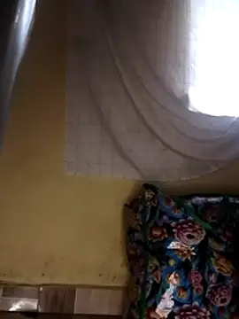 Snapshot of zaynlovena chatting on December 14, 2025, 8:09 am zaynlovena online show from December 14, 2025, 8:09 am