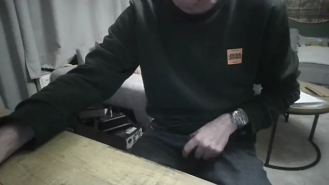 Michealtje85 online show from January 8, 2026, 11:22 pm