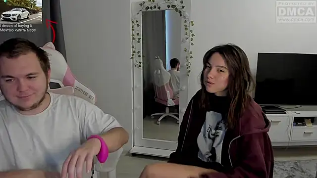 Snapshot of MashkaRay chatting on October 23, 2025, 10:03 am MashkaRay online show from October 23, 2025, 10:03 am