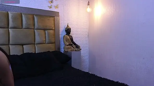 ximenawilliamss online show from November 8, 2025, 8:34 pm