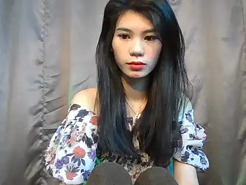 Snapshot of Ladygirrl22 chatting on November 14, 2025, 1:53 am Ladygirrl22 online show from November 14, 2025, 1:53 am