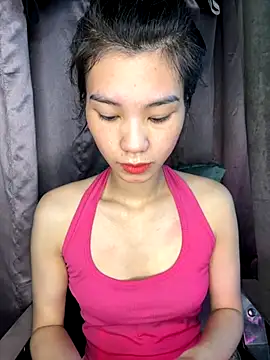 Snapshot of Ladygirrl22 chatting on October 21, 2025, 5:29 am Ladygirrl22 online show from October 21, 2025, 5:29 am