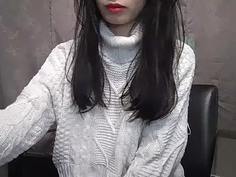 Snapshot of Ladygirrl22 chatting on November 19, 2025, 5:29 am Ladygirrl22 online show from November 19, 2025, 5:29 am