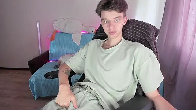 Snapshot of Liam_sexy1 chatting on September 26, 2025, 8:32 am Liam sexy1 online show from September 26, 2025, 8:32 am