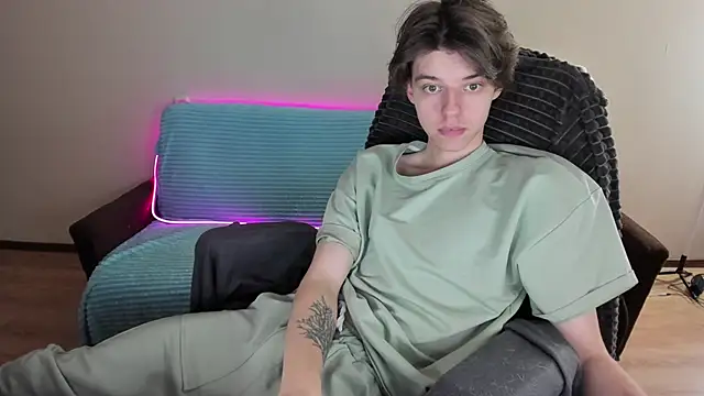 Liam sexy1 online show from January 18, 2025, 1:29 pm