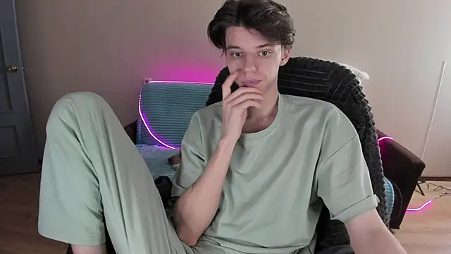 Liam sexy1 online show from December 26, 2024, 12:59 pm