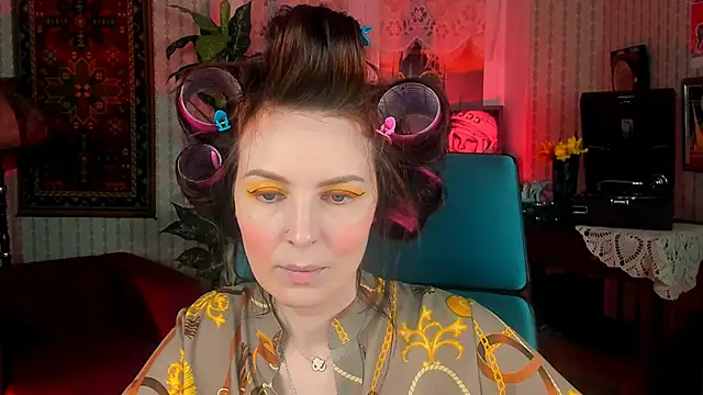 Snapshot of VandaRossi chatting on October 9, 2025, 11:11 am VandaRossi online show from October 9, 2025, 11:11 am