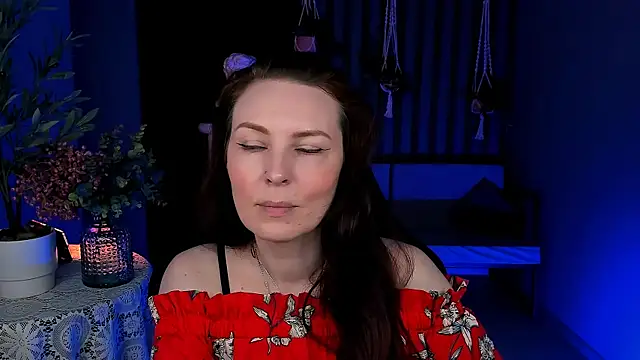 Snapshot of VandaRossi chatting on September 23, 2025, 6:53 am VandaRossi online show from September 23, 2025, 6:53 am