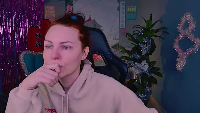 VandaRossi online show from December 14, 2025, 9:37 am